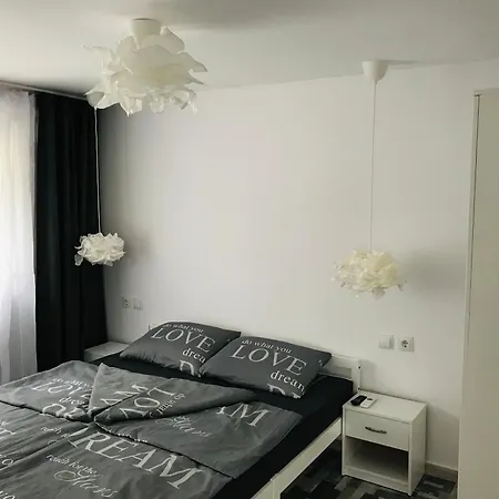 Apartment омния Chernomorets