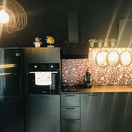 омния Apartment Chernomorets